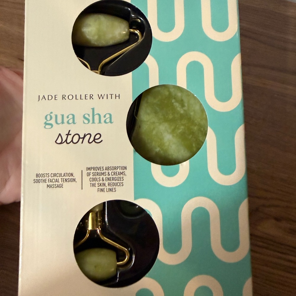 Green Jade Roller and Gua Sha Set